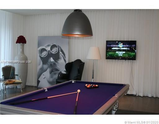 465 Brickell Ave #4804, Miami FL 33131