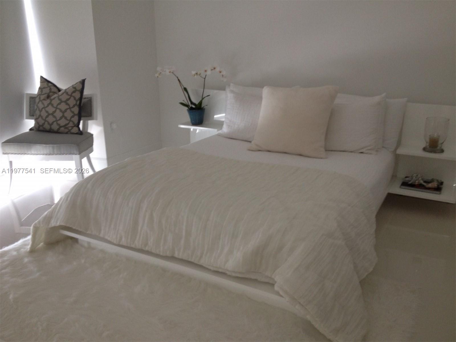 465 Brickell Ave #4804, Miami FL 33131