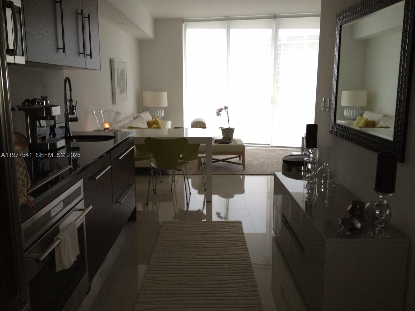 465 Brickell Ave #4804, Miami FL 33131
