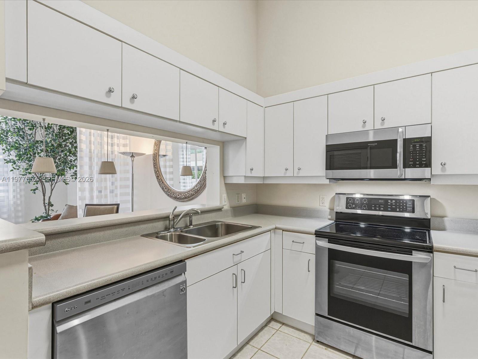 701 Brickell Key Blvd #301, Miami FL 33131