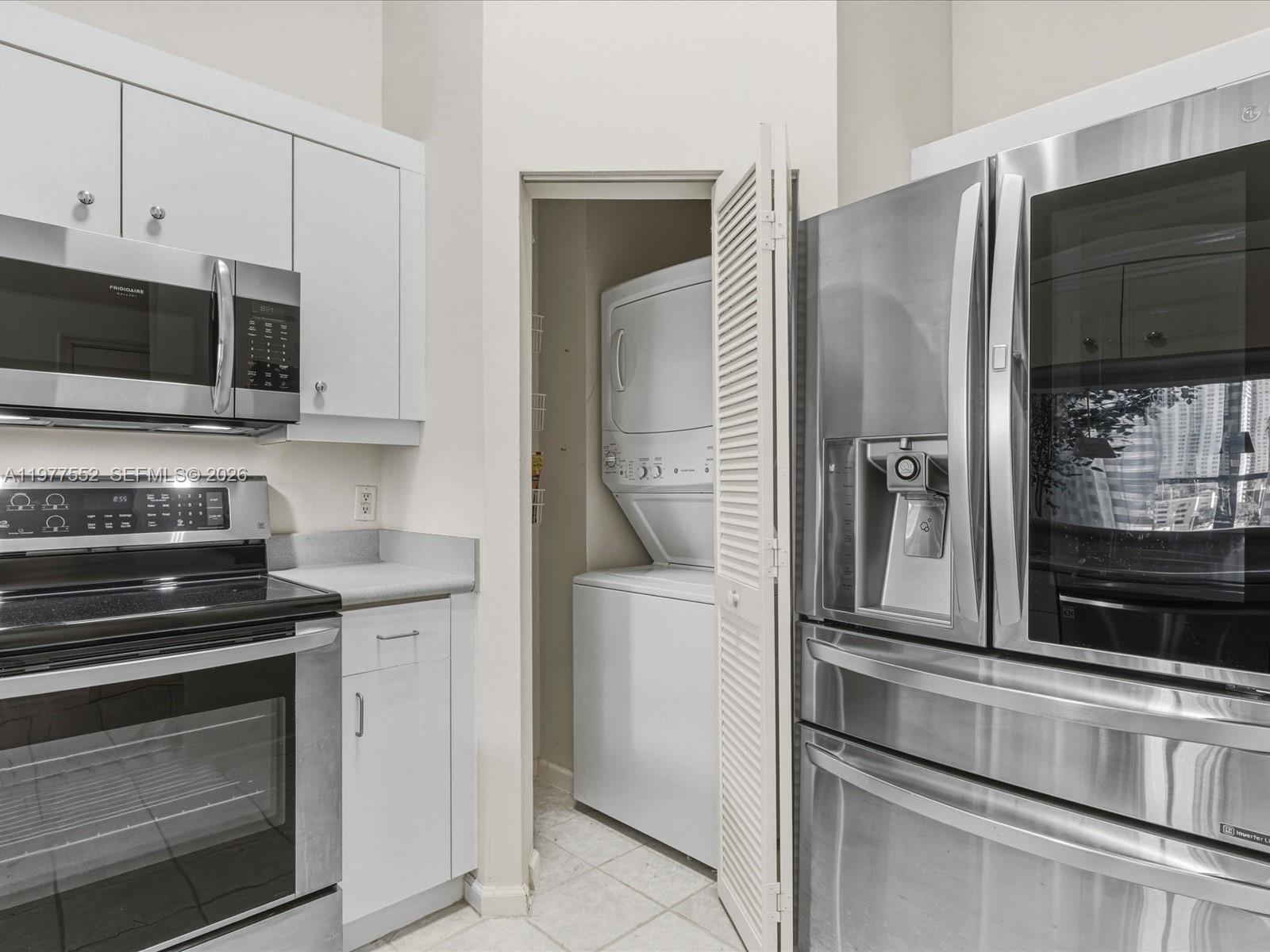 701 Brickell Key Blvd #301, Miami FL 33131