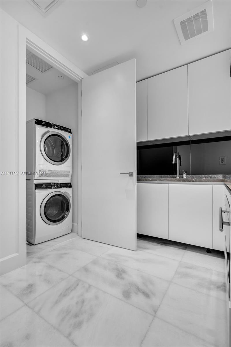 700 NE 26th Ter #1604, Miami FL 33137