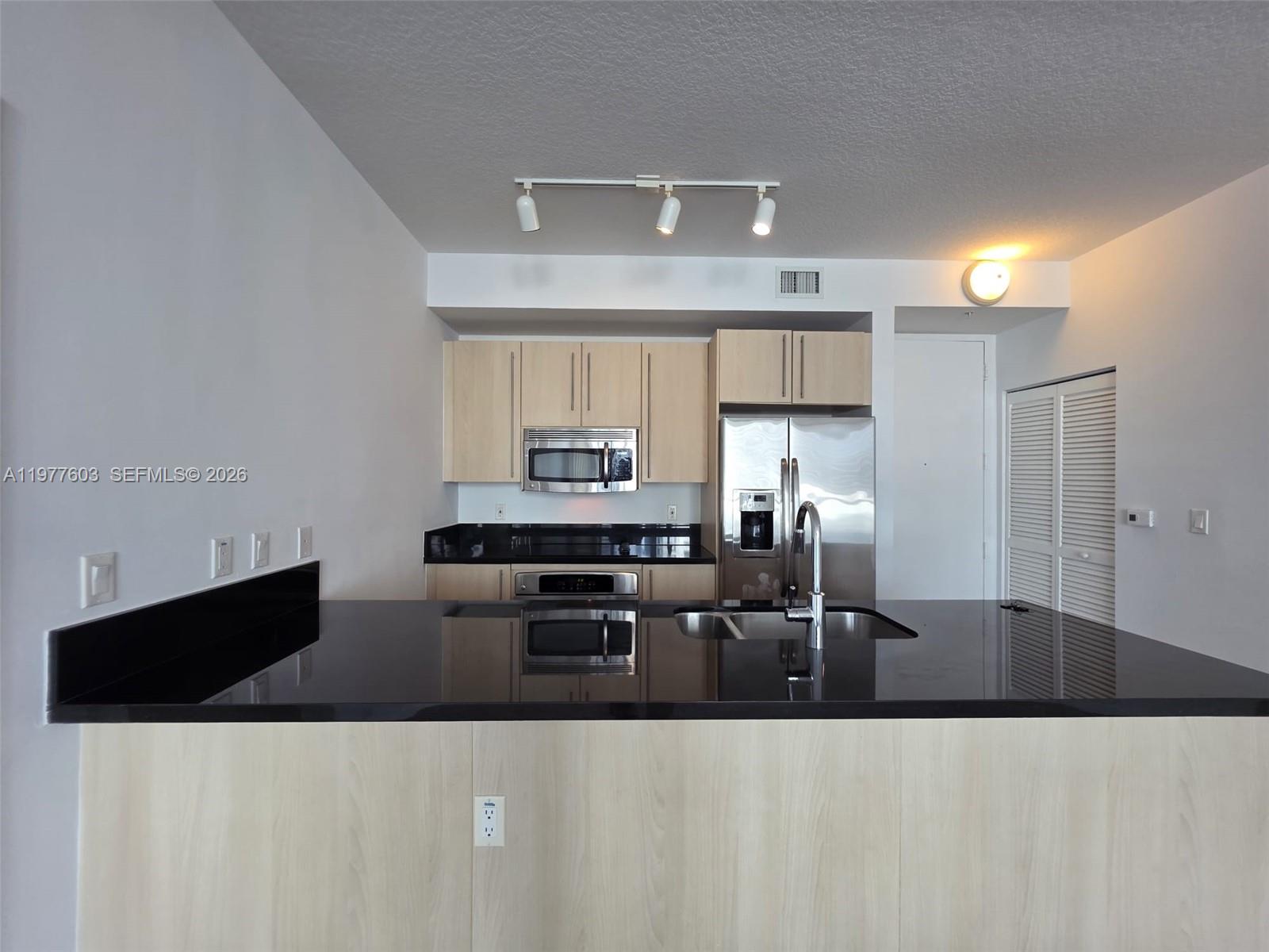 1111 SW 1st Ave #1823-N, Miami FL 33130