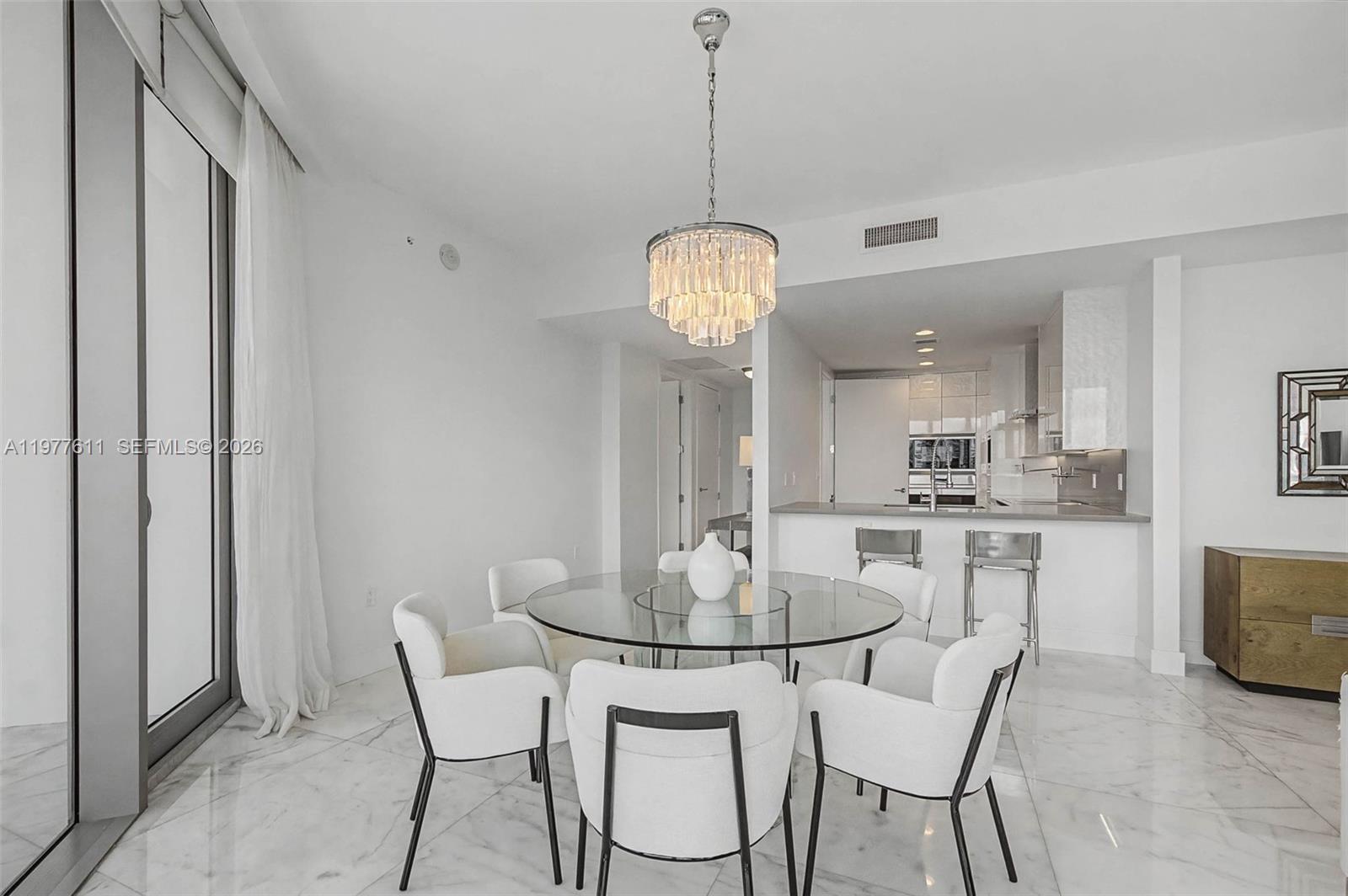 17475 Collins Ave #904, Miami Beach FL 33160