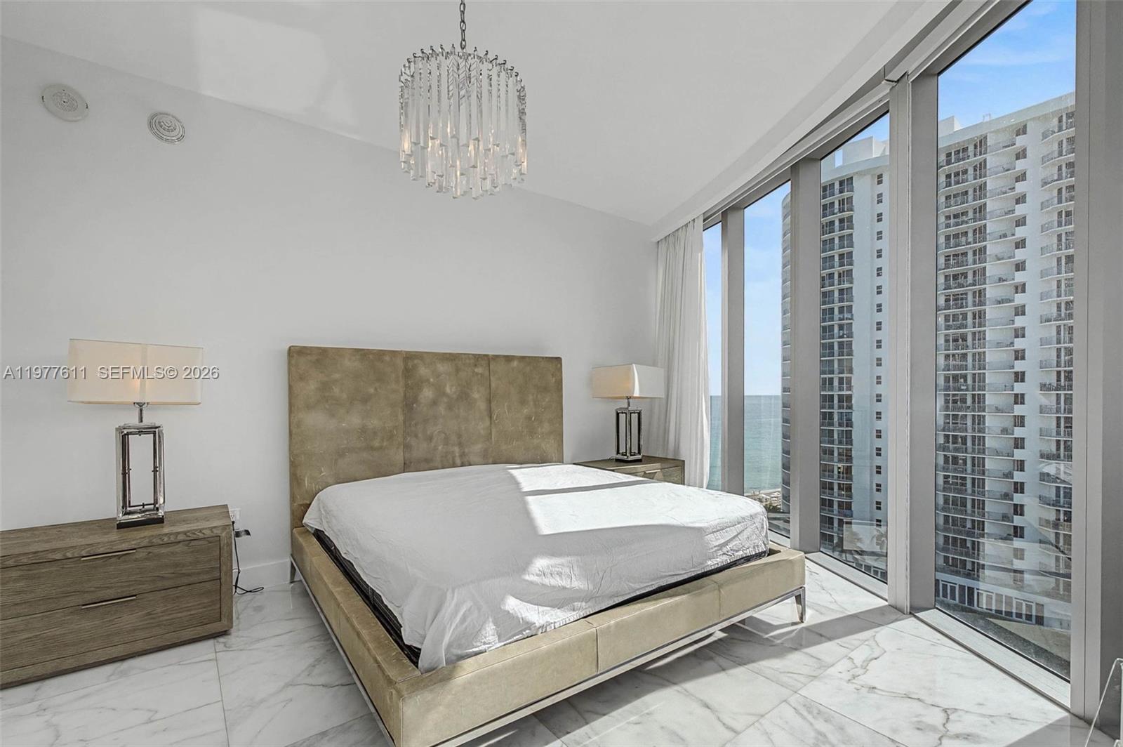 17475 Collins Ave #904, Miami Beach FL 33160