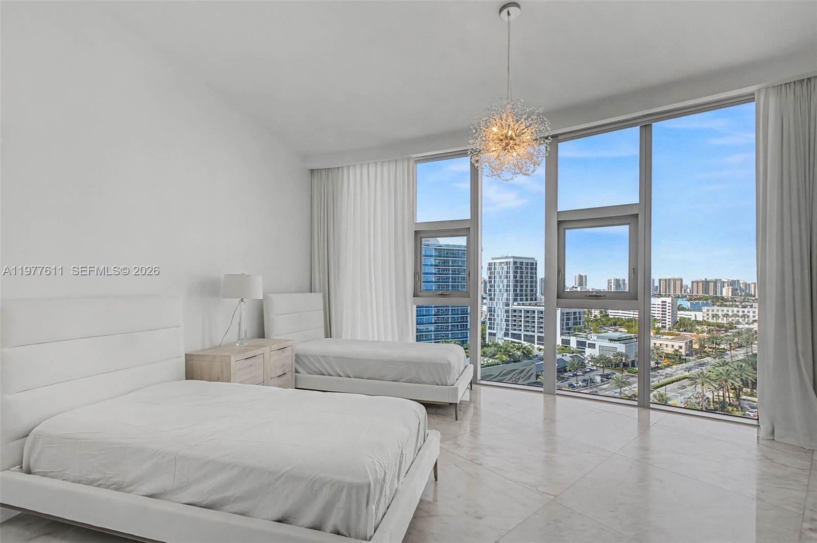 17475 Collins Ave #904, Miami Beach FL 33160