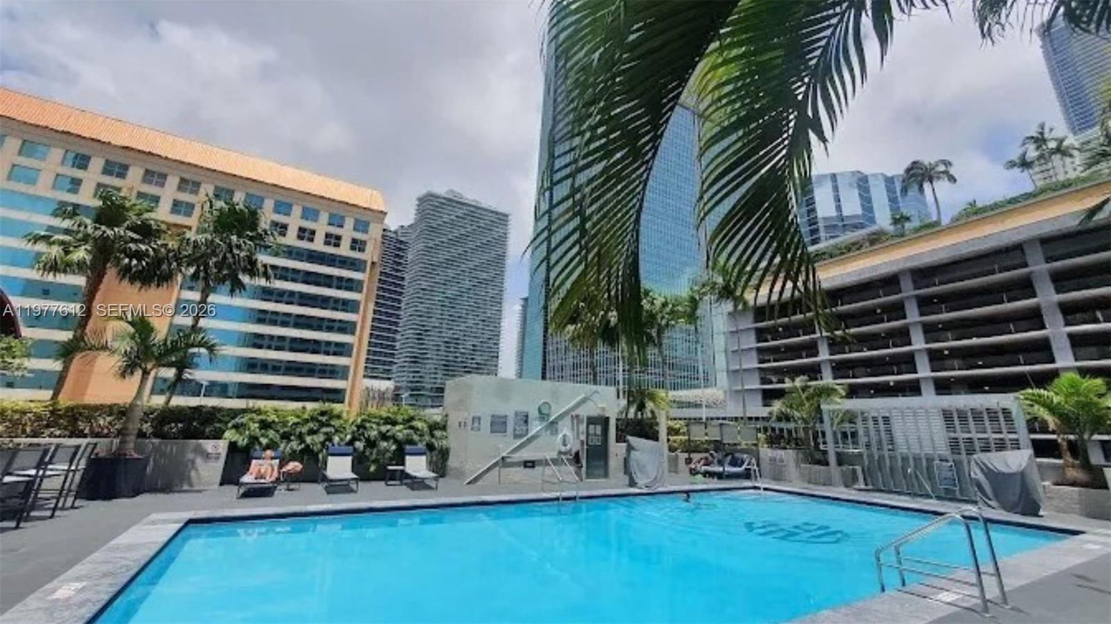 185 SE 14th Ter #812, Miami FL 33131