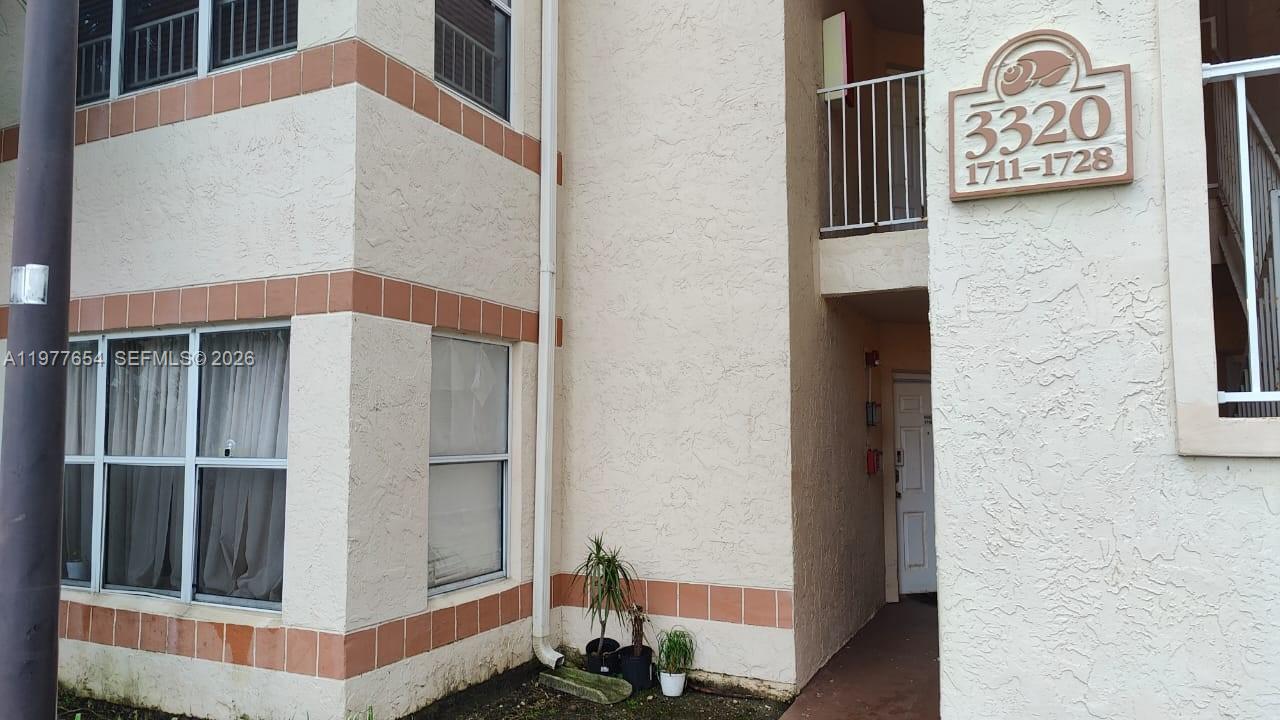 3320 N Pinewalk Dr N #1715, Margate FL 33063