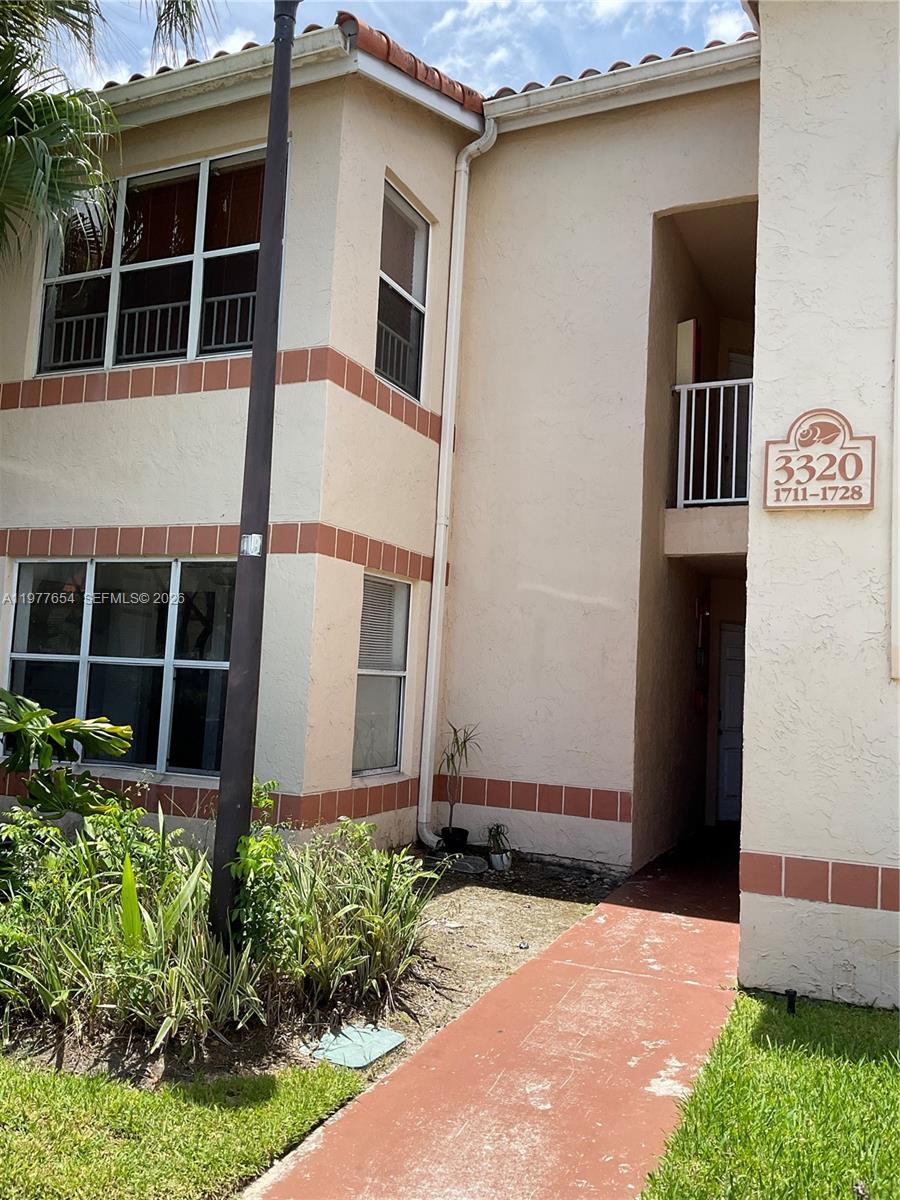 3320 N Pinewalk Dr N #1715, Margate FL 33063