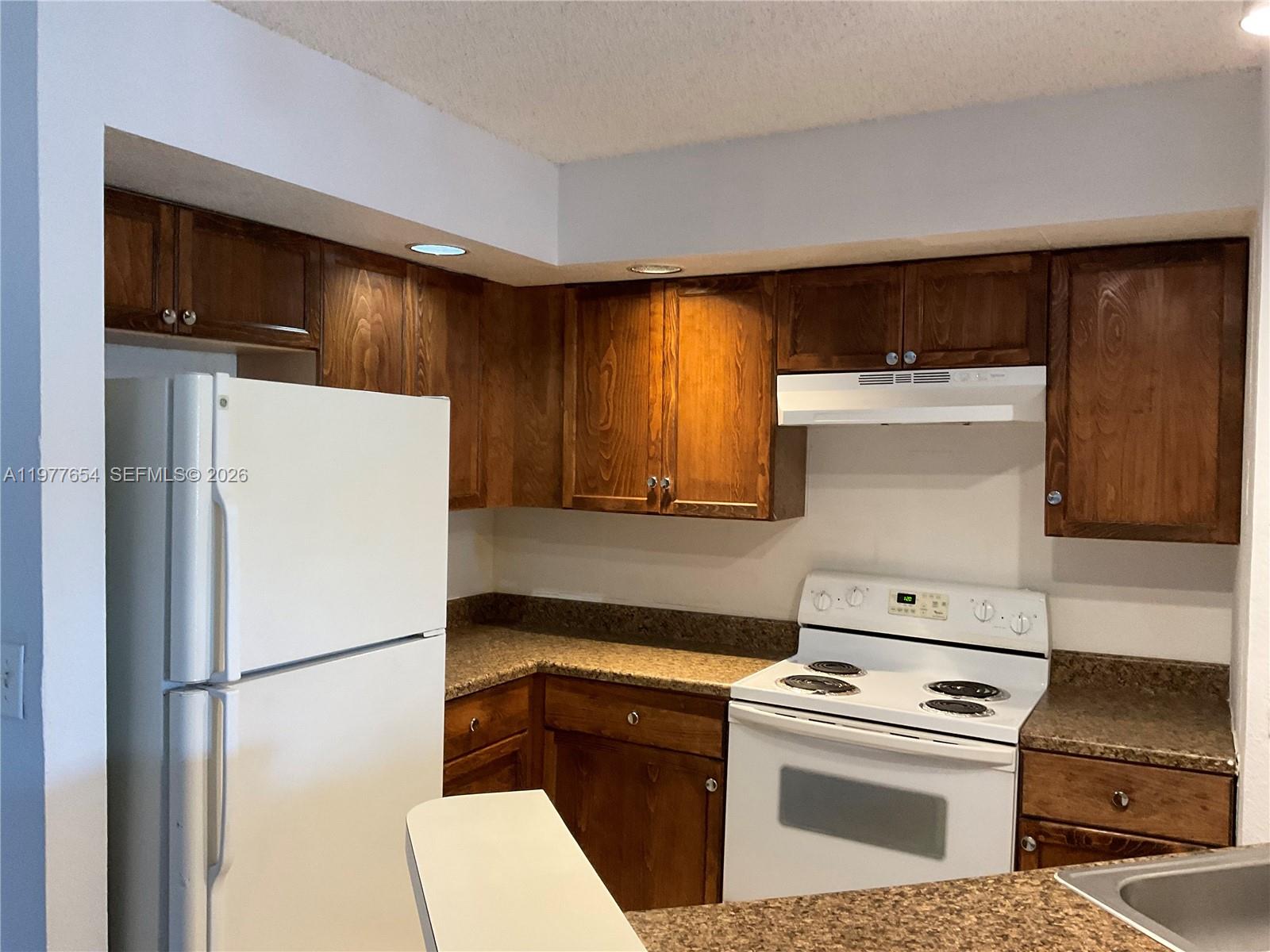 3320 N Pinewalk Dr N #1715, Margate FL 33063