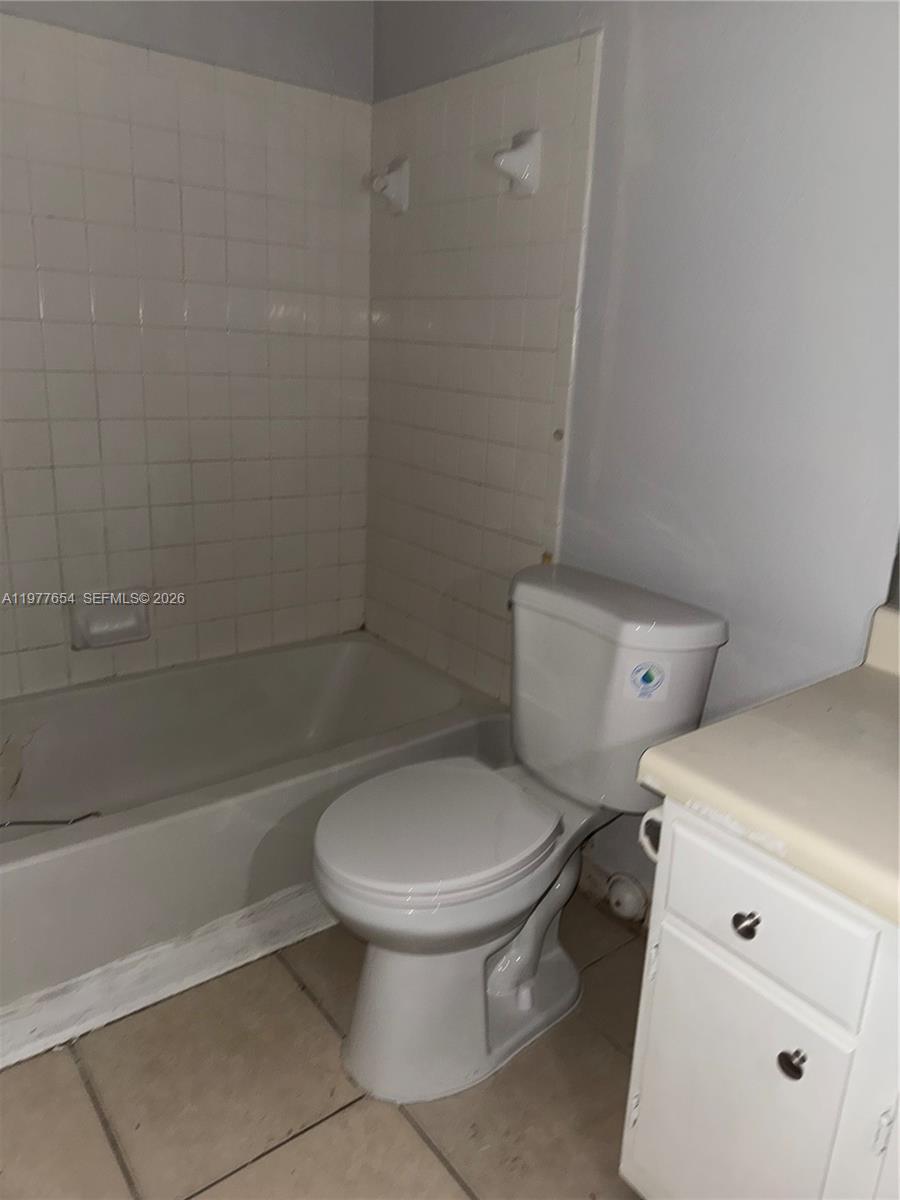 3320 N Pinewalk Dr N #1715, Margate FL 33063