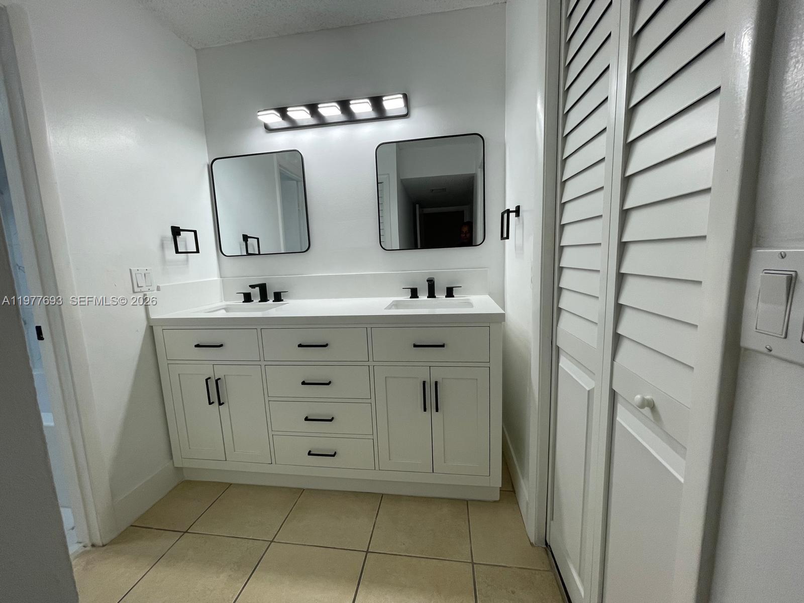 16481 Blatt Blvd #102, Weston FL 33326