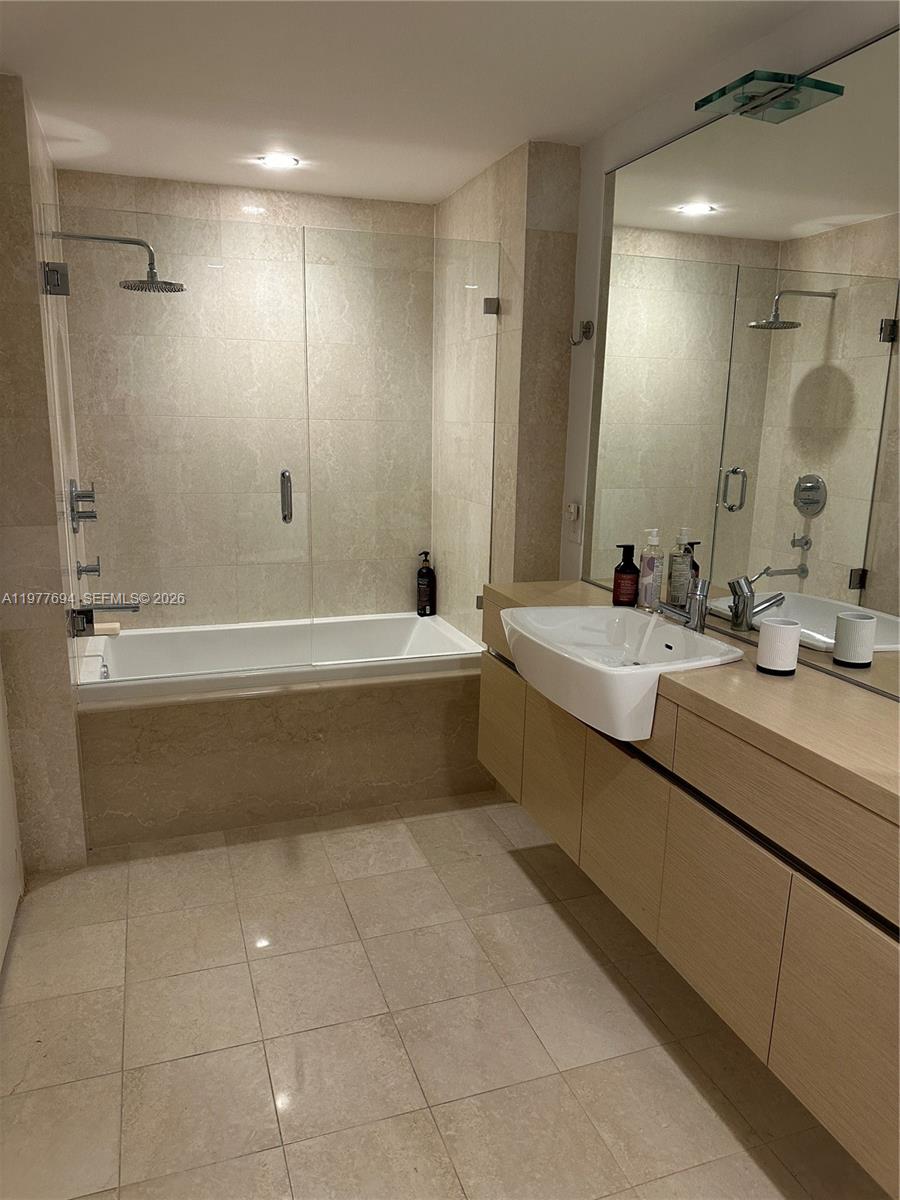 200 S Biscayne Boulevard Way #703, Miami FL 33131