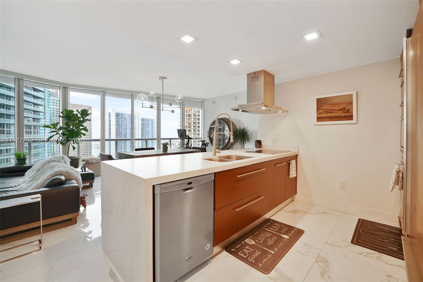 495 Brickell Ave #2804, Miami FL 33131