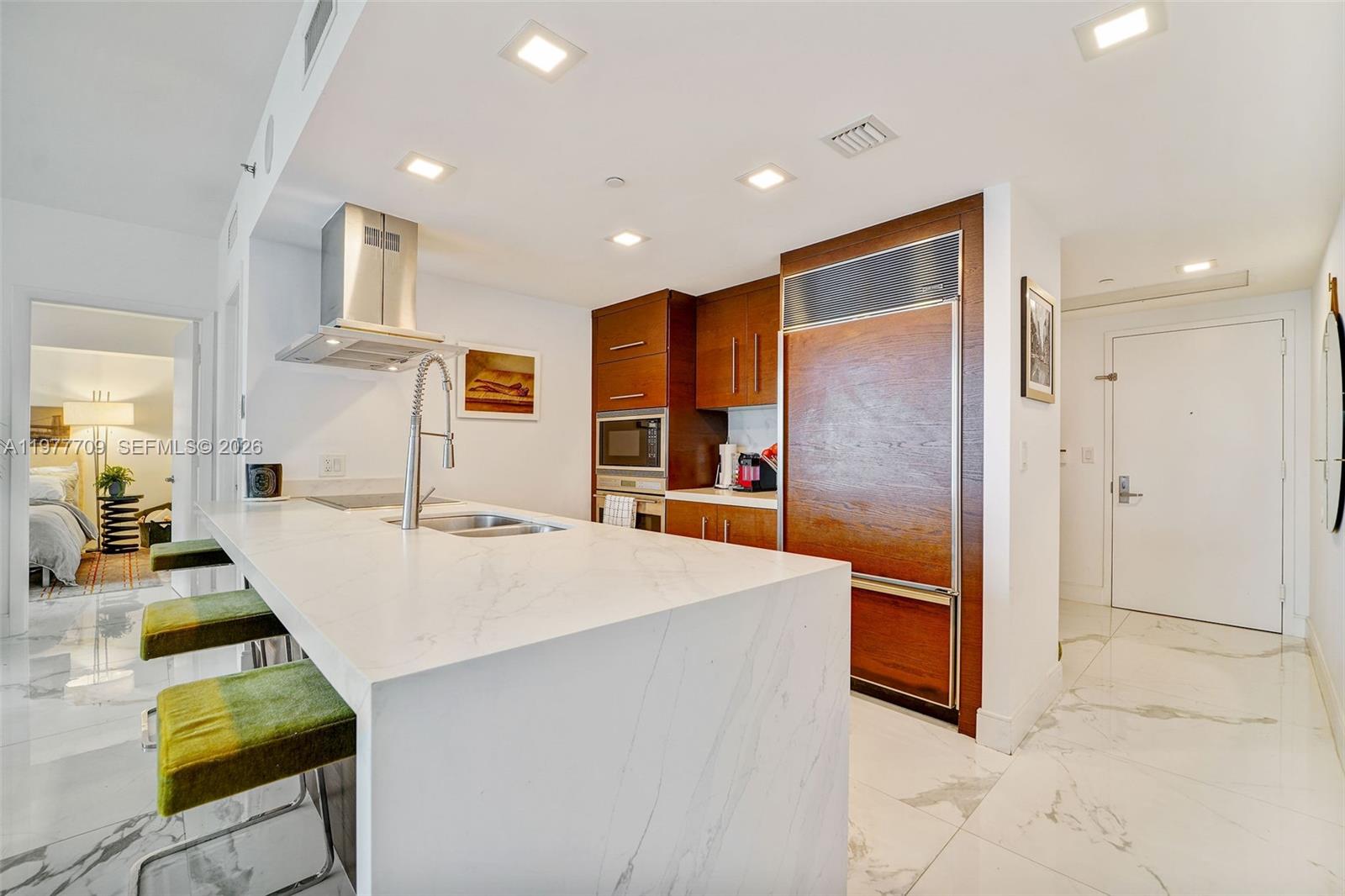 495 Brickell Ave #2804, Miami FL 33131