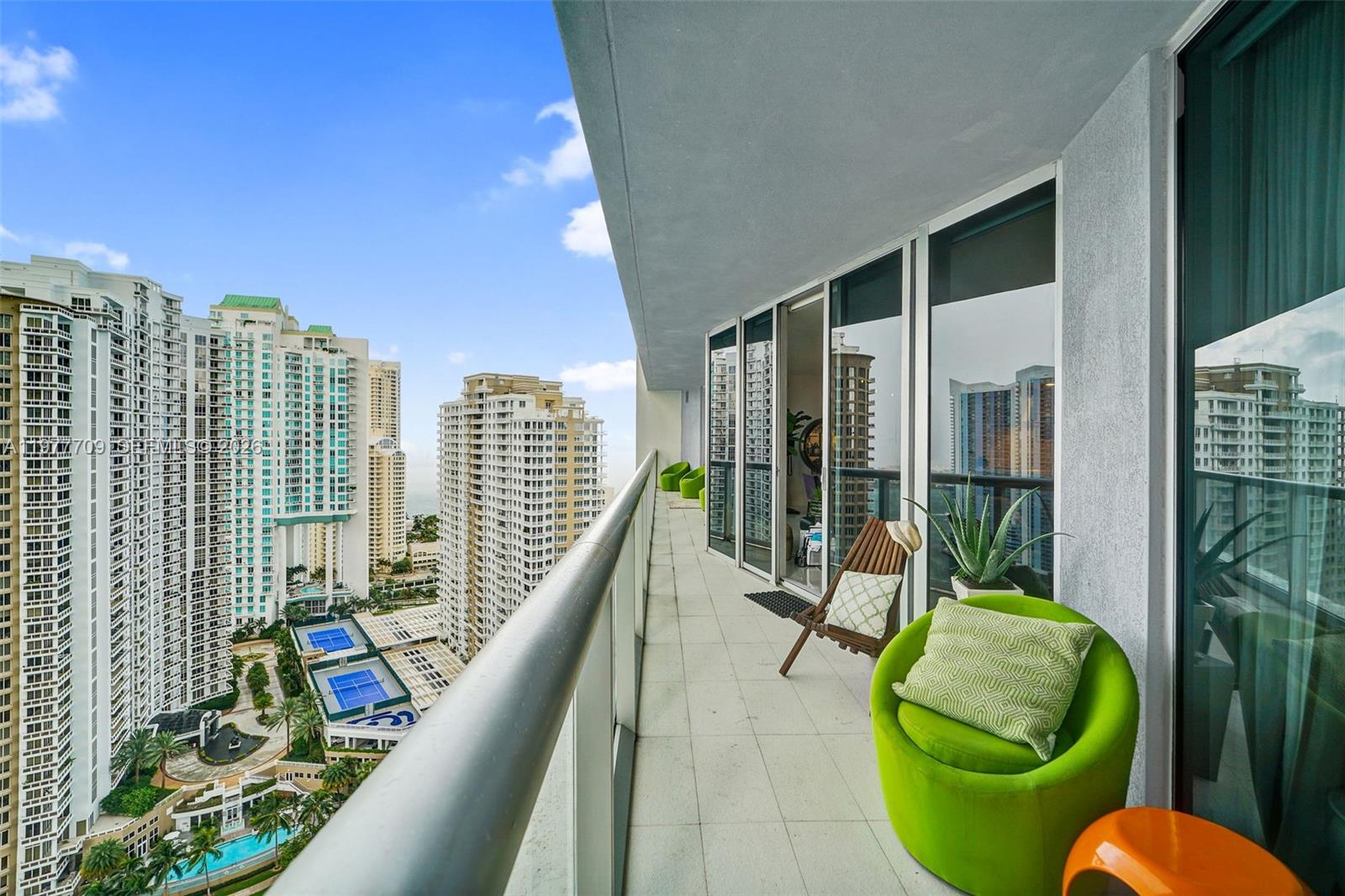 495 Brickell Ave #2804, Miami FL 33131