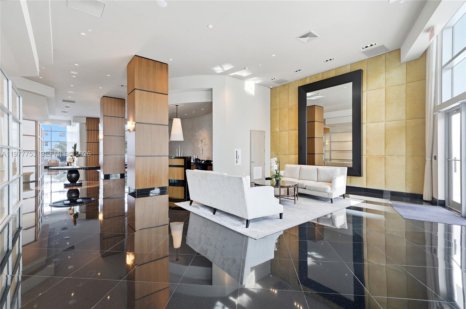 3101 S Ocean Dr #2807, Hollywood FL 33019
