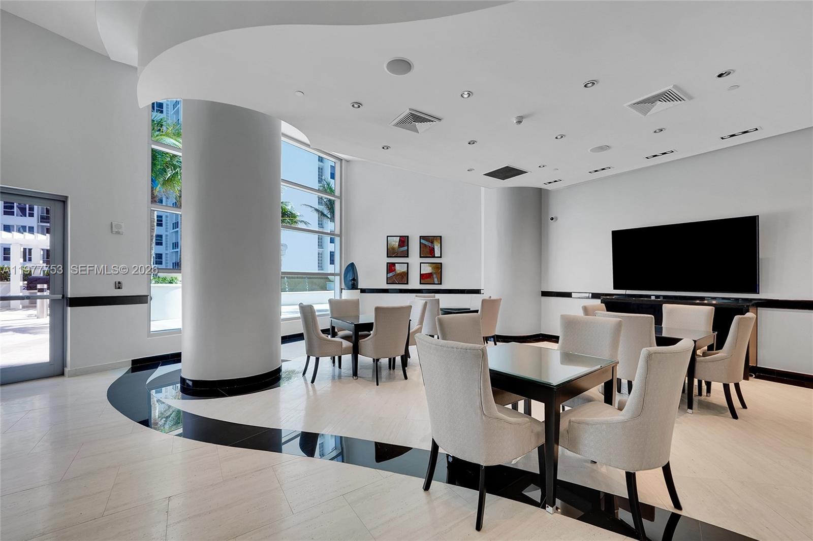 3101 S Ocean Dr #2807, Hollywood FL 33019