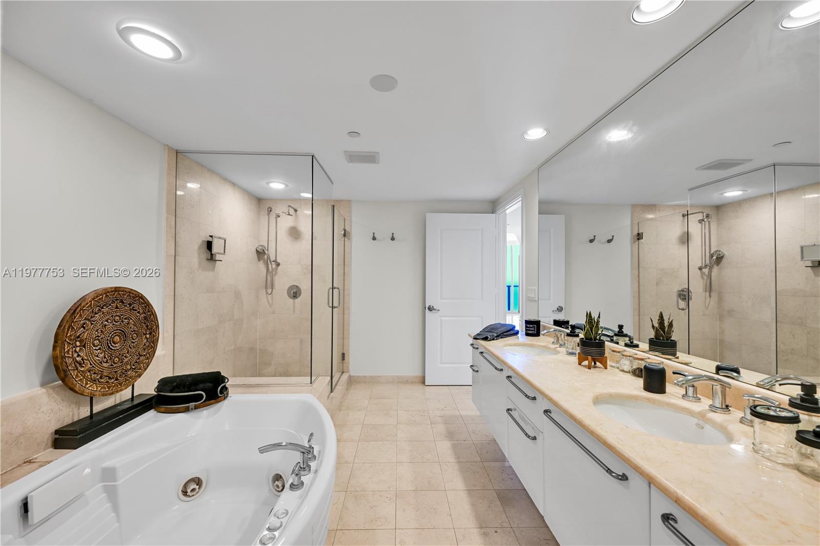 3101 S Ocean Dr #2807, Hollywood FL 33019