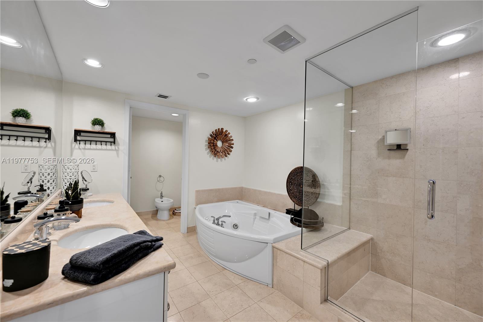 3101 S Ocean Dr #2807, Hollywood FL 33019