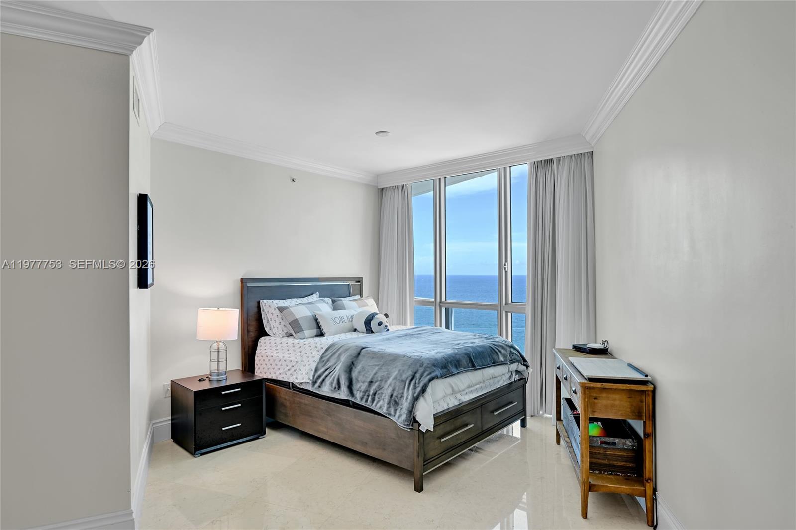 3101 S Ocean Dr #2807, Hollywood FL 33019
