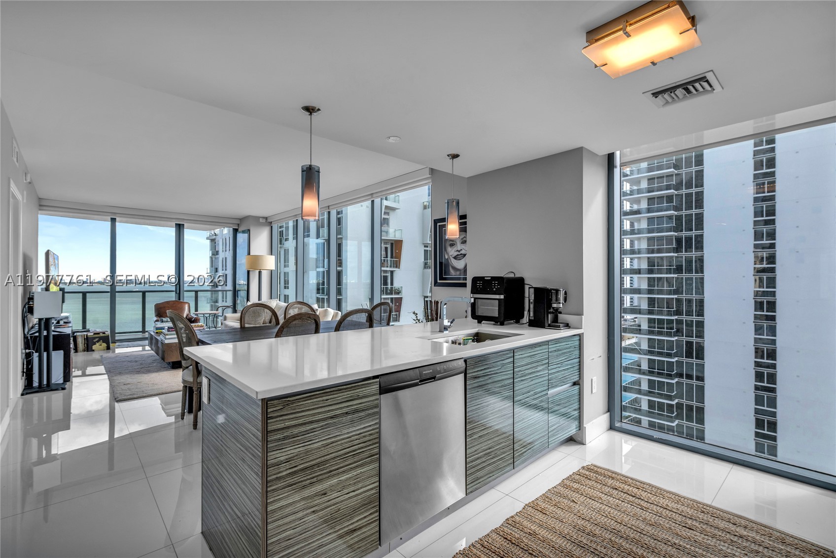 460 NE 28th St #1708, Miami FL 33137