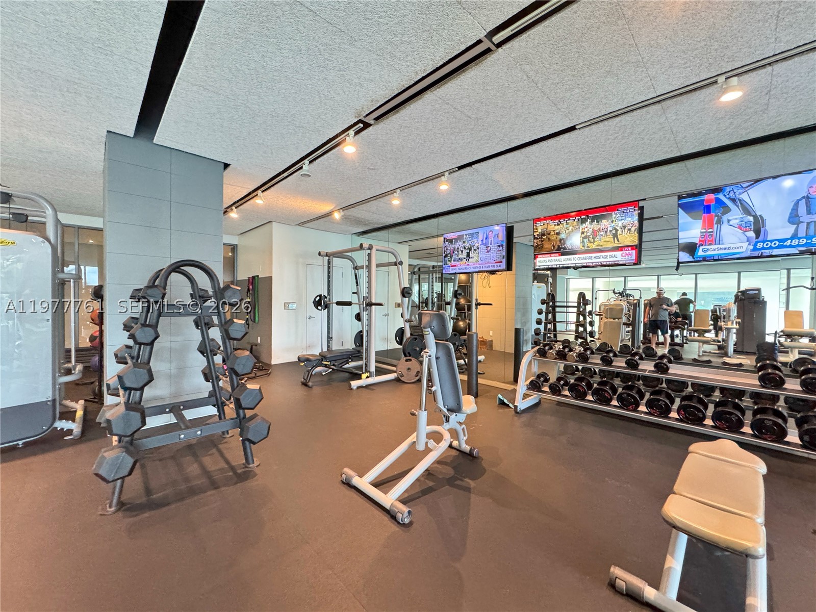 460 NE 28th St #1708, Miami FL 33137