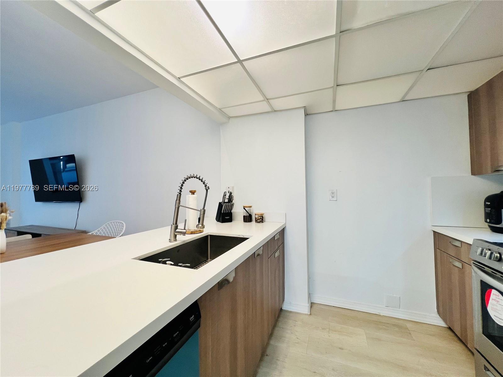 540 Brickell Key Dr #202, Miami FL 33131