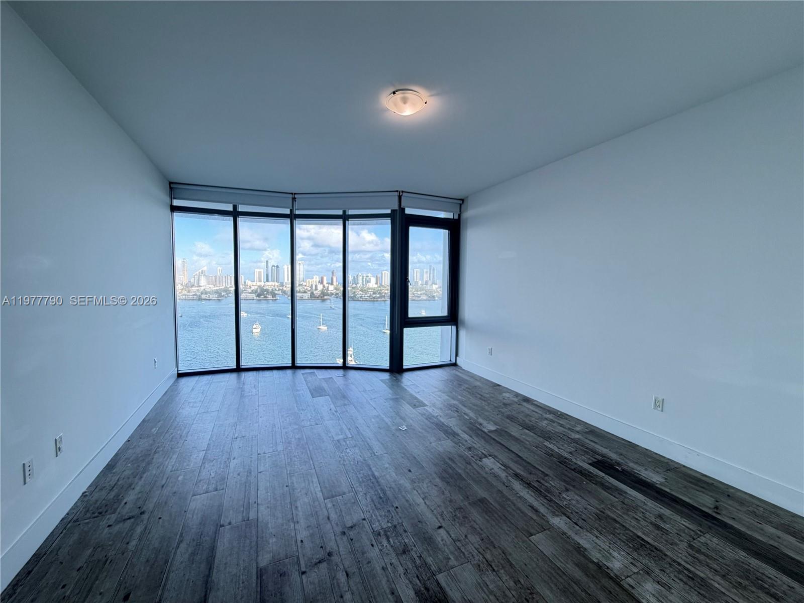 17111 Biscayne Blvd #1211, North Miami Beach FL 33160
