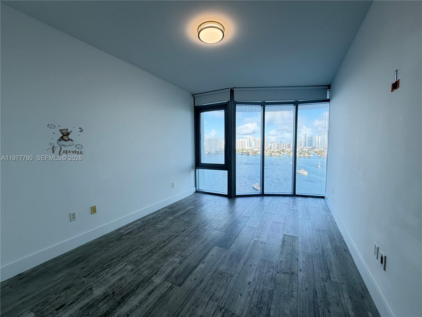 17111 Biscayne Blvd #1211, North Miami Beach FL 33160
