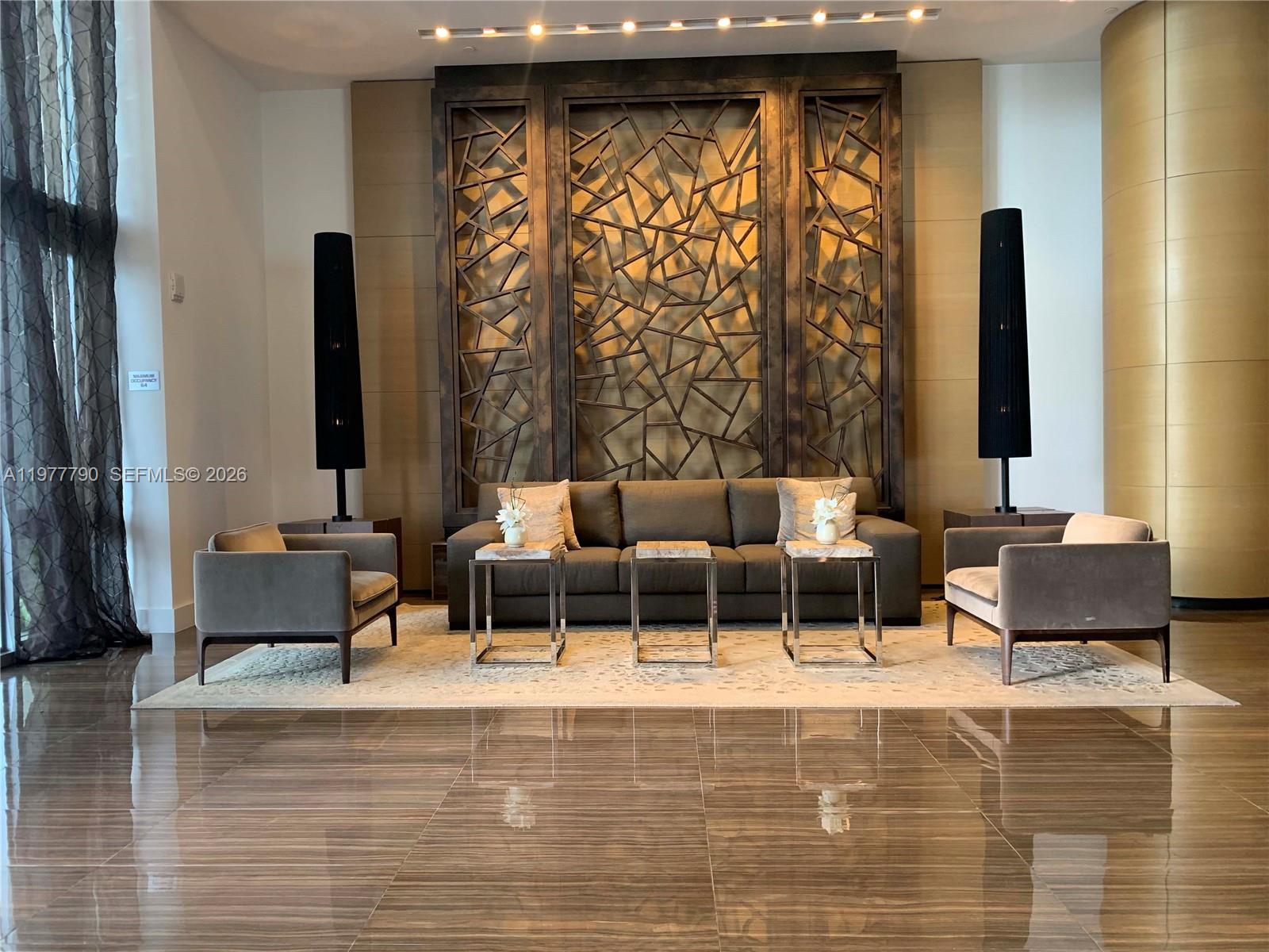 17111 Biscayne Blvd #1211, North Miami Beach FL 33160