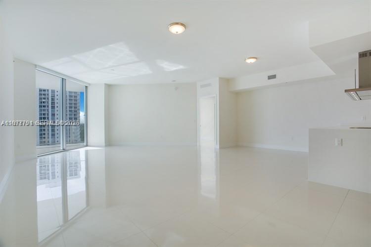 17301 Biscayne Blvd #1103, North Miami Beach FL 33160