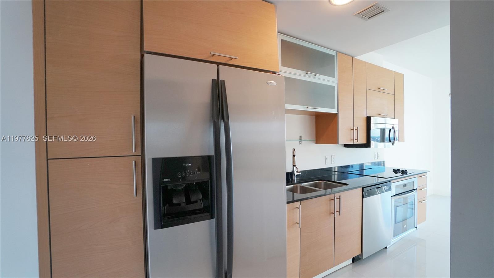 60 SW 13th St #2215, Miami FL 33130