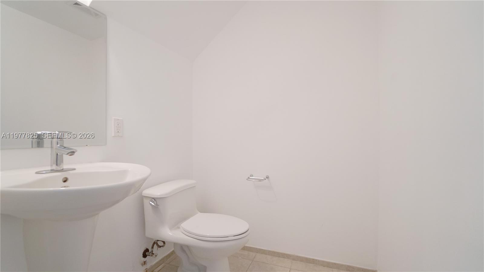 60 SW 13th St #2215, Miami FL 33130