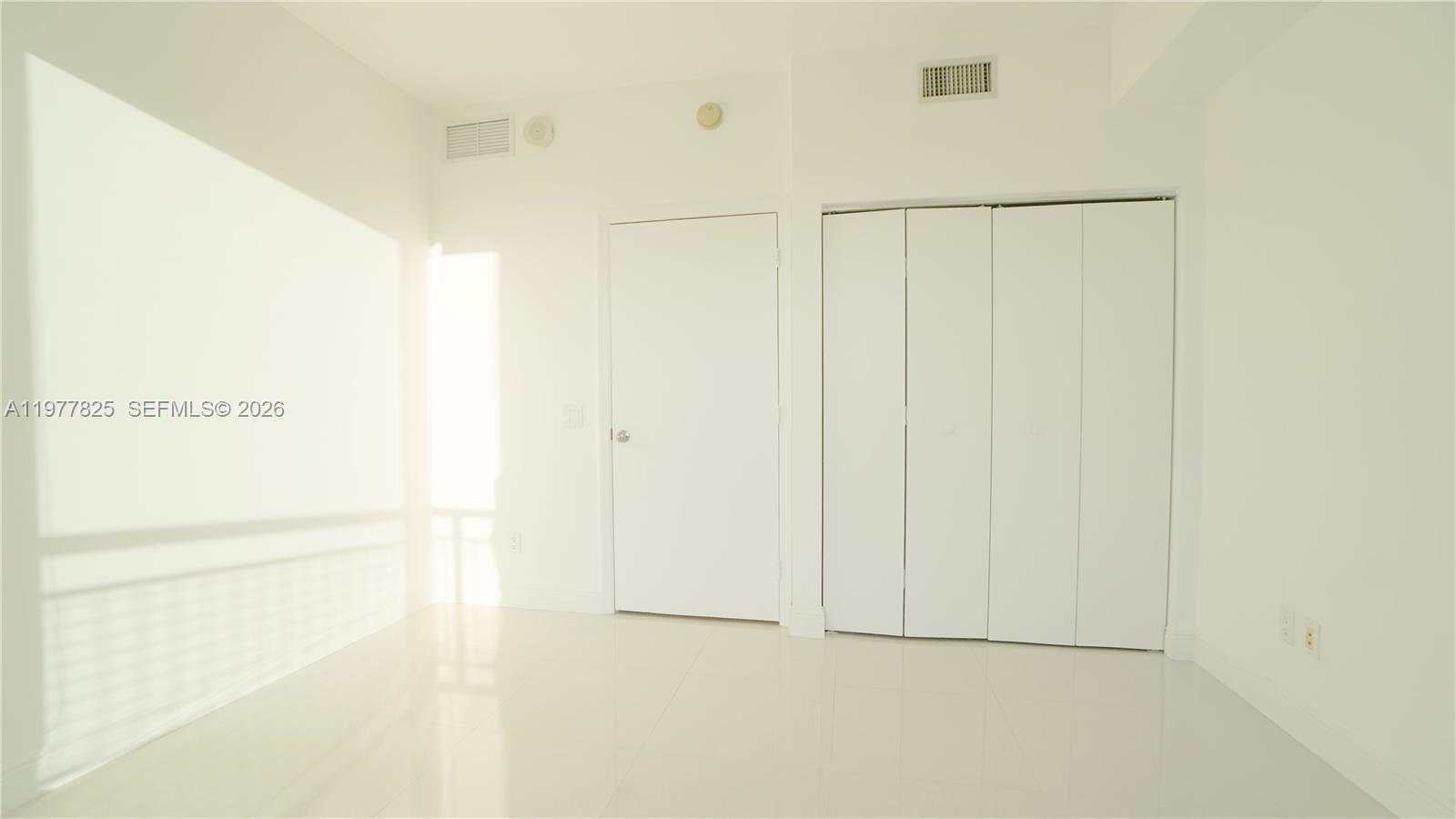 60 SW 13th St #2215, Miami FL 33130