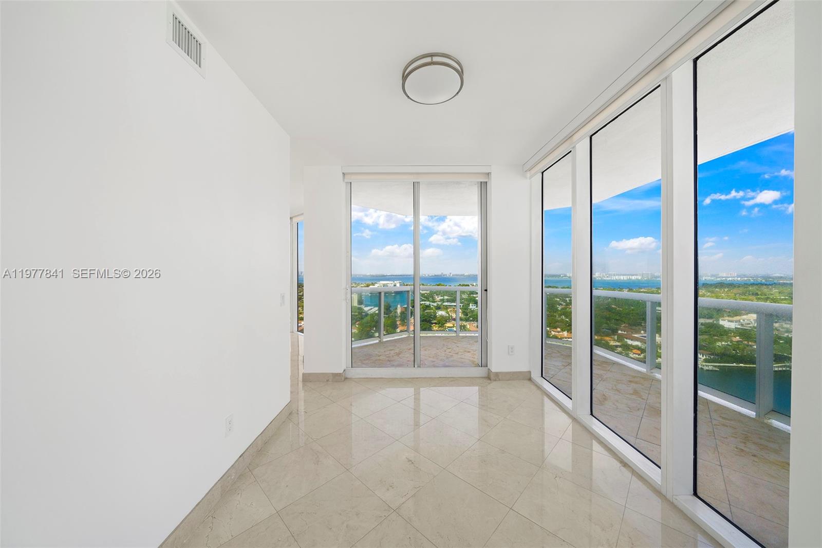 4775 Collins Ave #2507, Miami Beach FL 33140