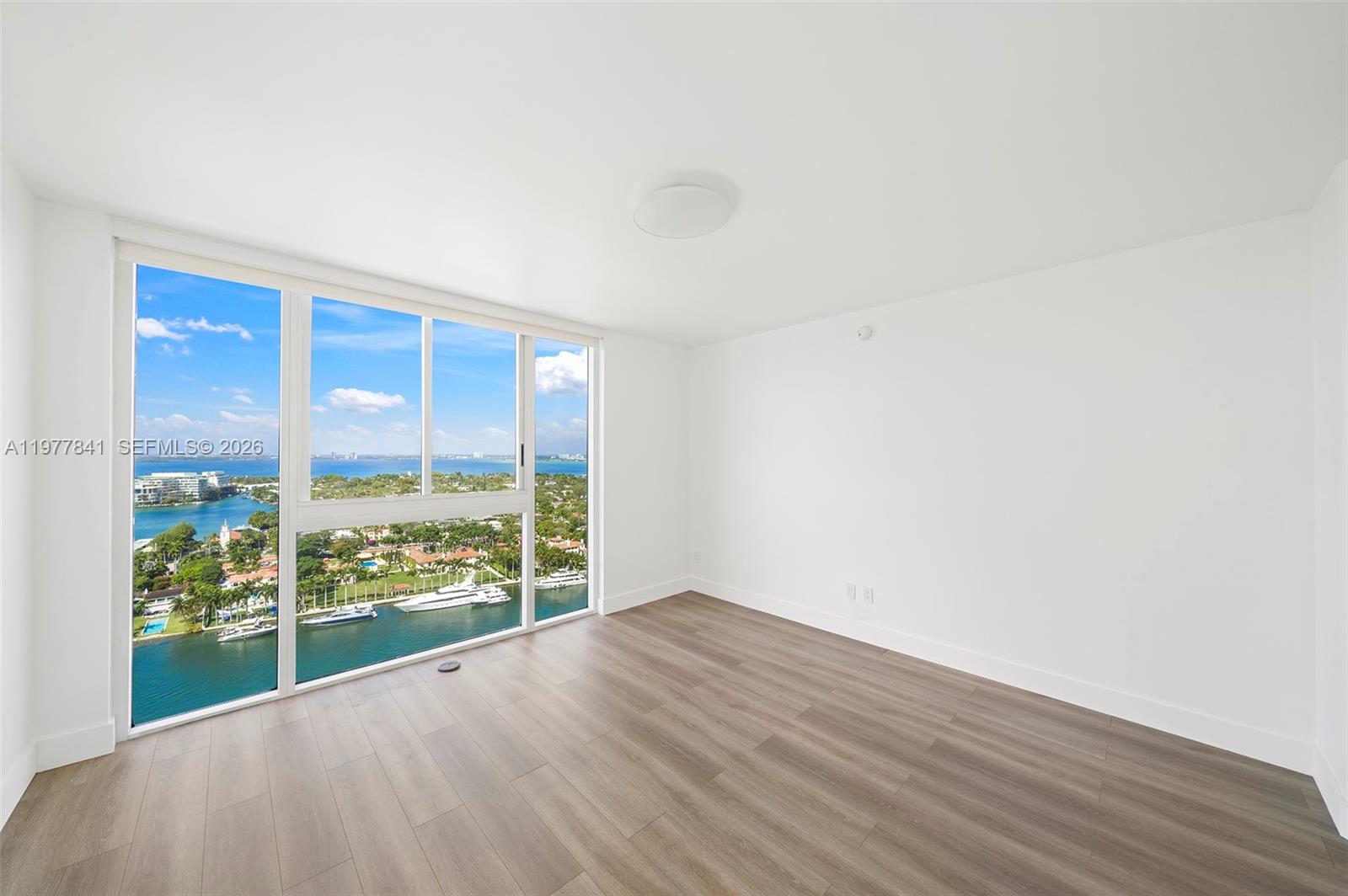 4775 Collins Ave #2507, Miami Beach FL 33140