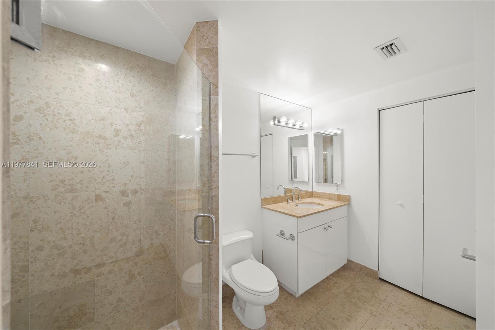 4775 Collins Ave #2507, Miami Beach FL 33140