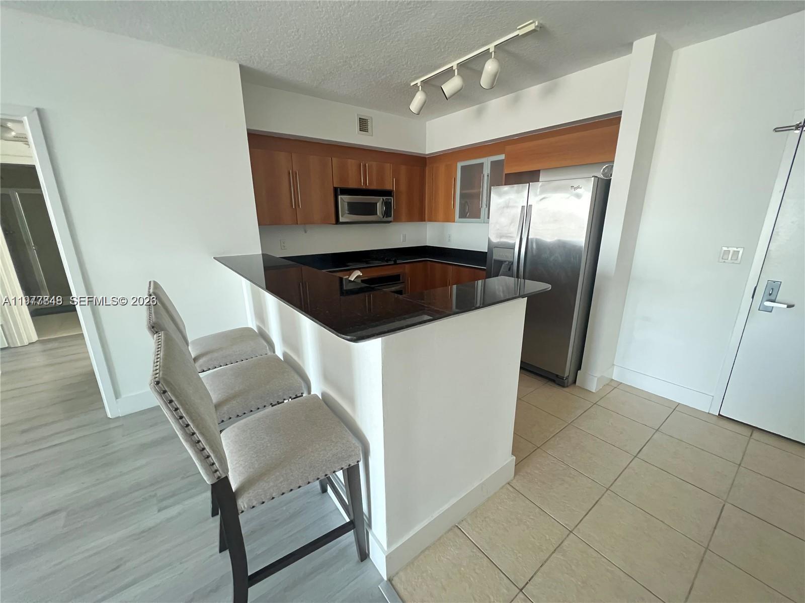 325 S Biscayne Blvd #2415, Miami FL 33131
