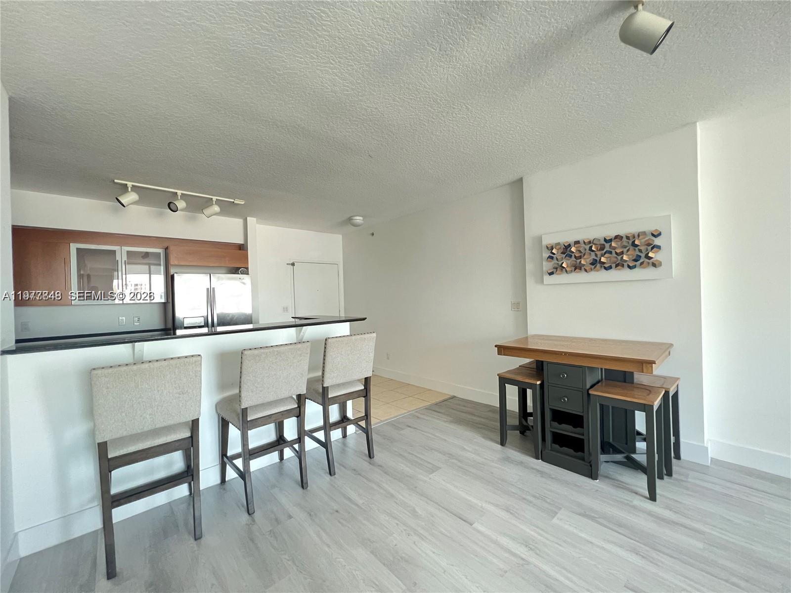 325 S Biscayne Blvd #2415, Miami FL 33131