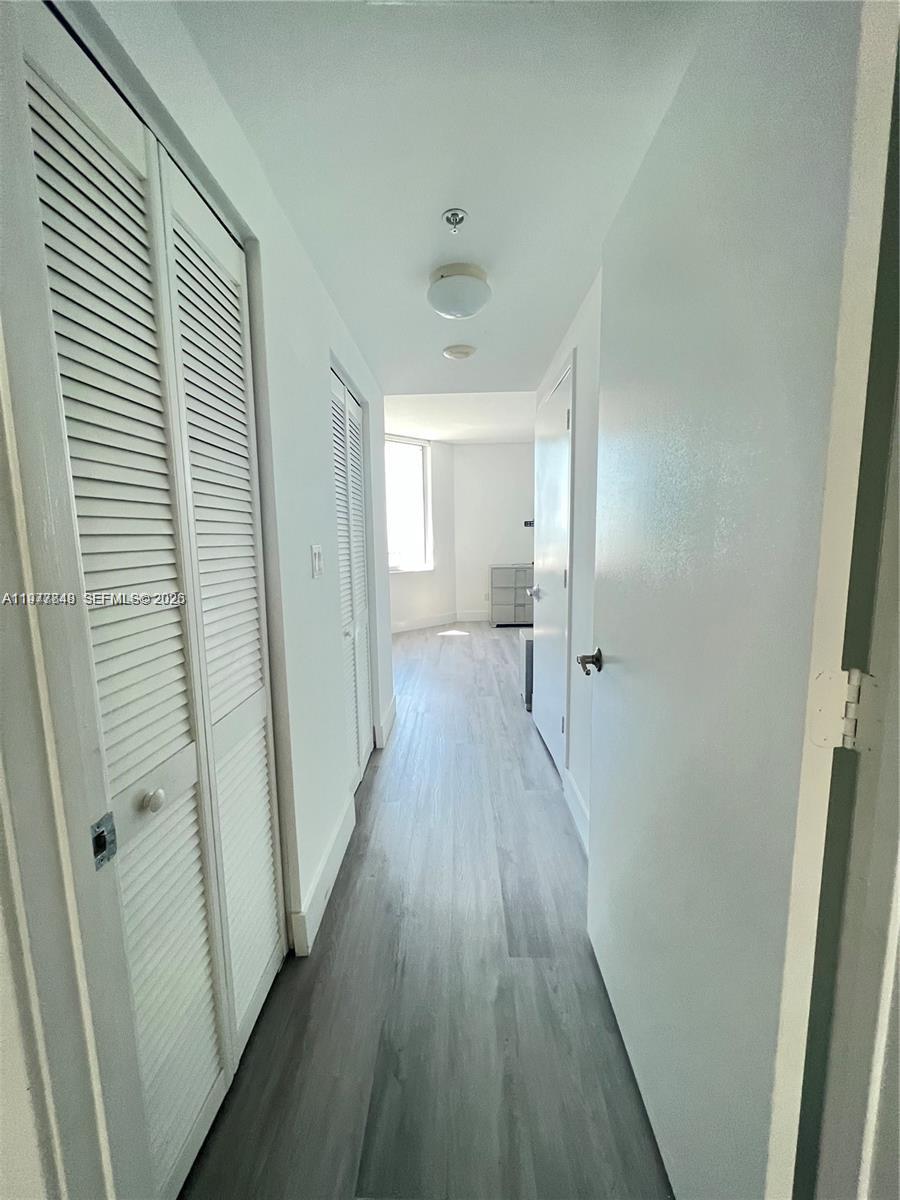 325 S Biscayne Blvd #2415, Miami FL 33131