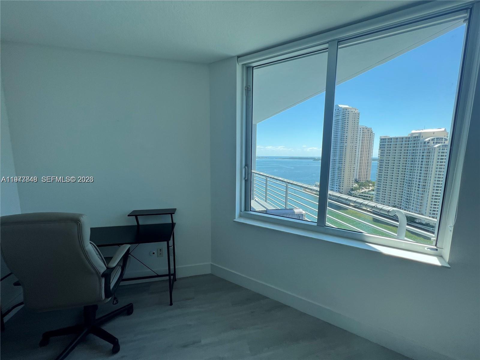 325 S Biscayne Blvd #2415, Miami FL 33131