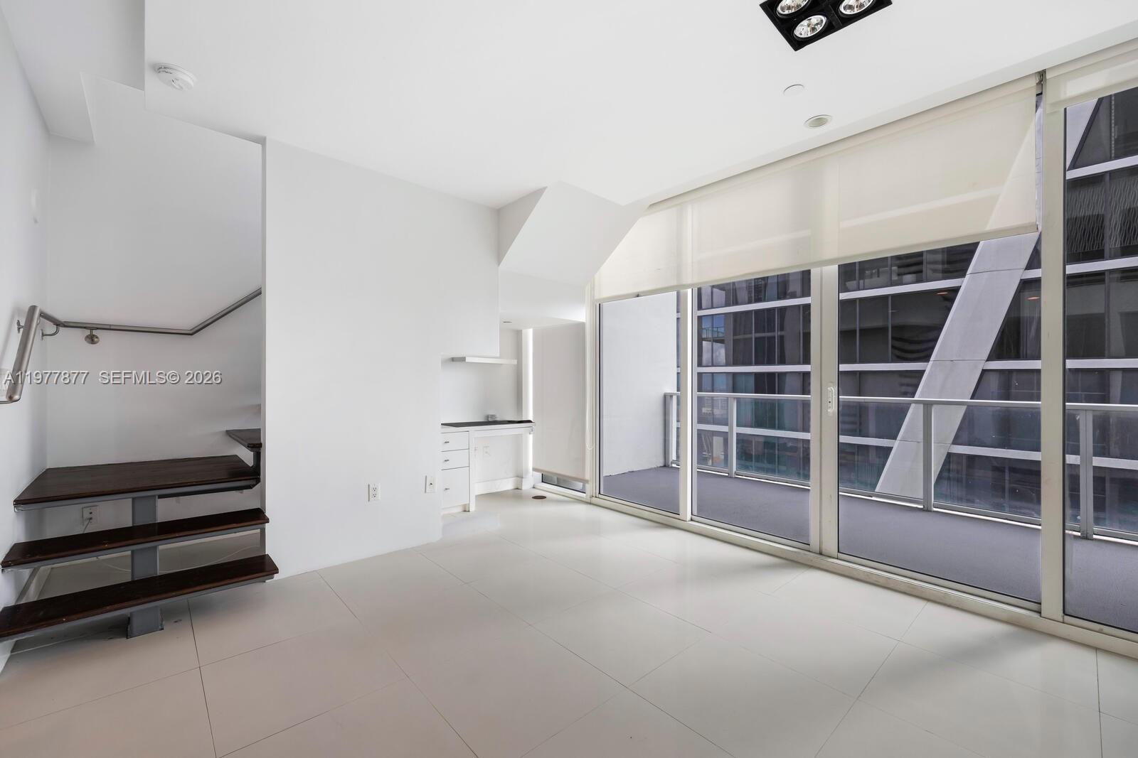 1040 Biscayne Blvd #4208, Miami FL 33132