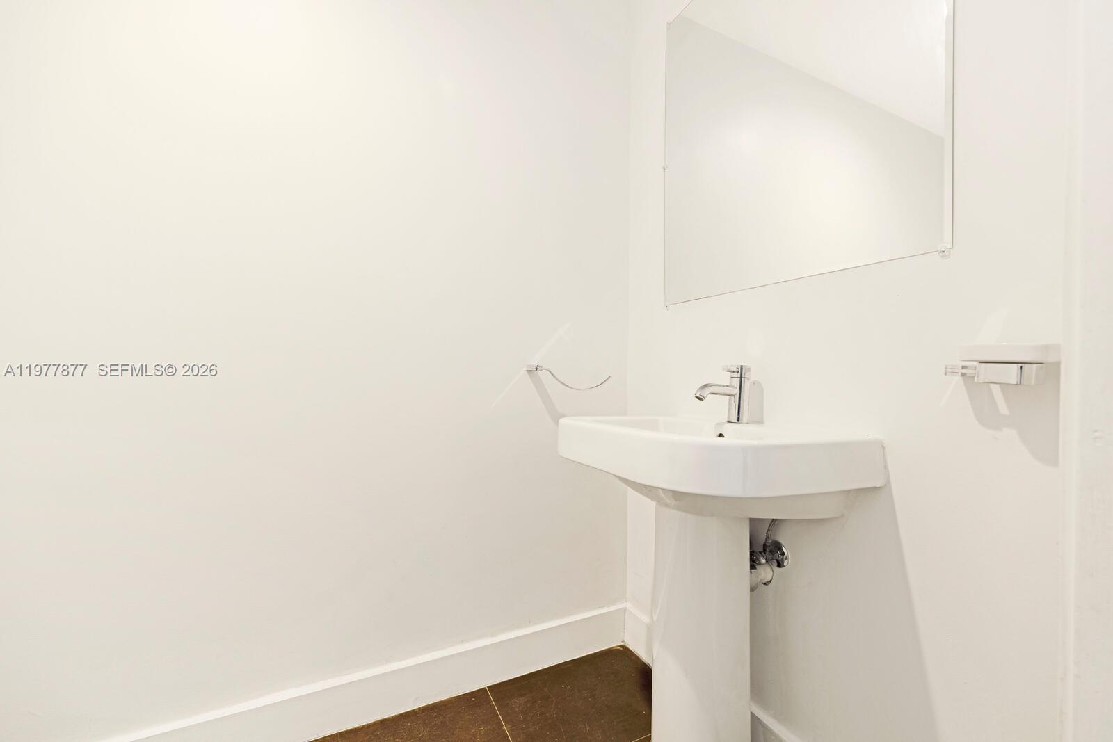 1040 Biscayne Blvd #4208, Miami FL 33132
