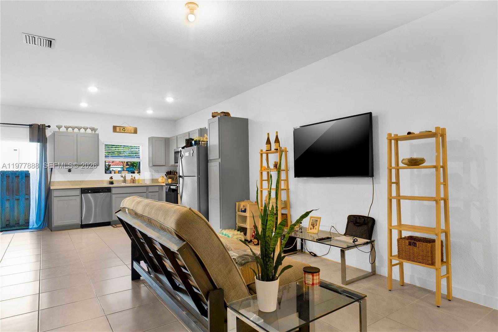 117 NE 3rd Ct, Florida City FL 33034