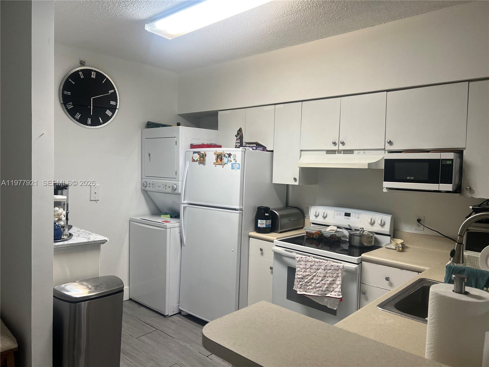 5099 NW 7th St #505, Miami FL 33126