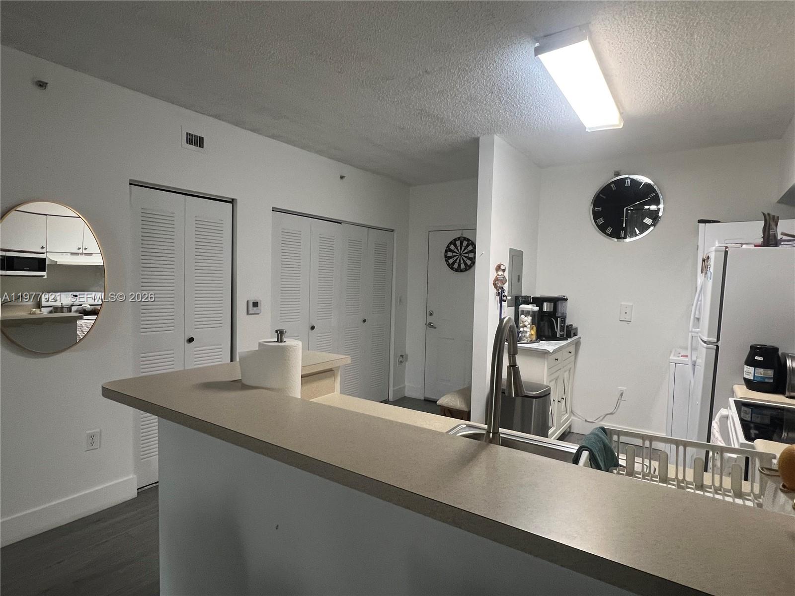 5099 NW 7th St #505, Miami FL 33126