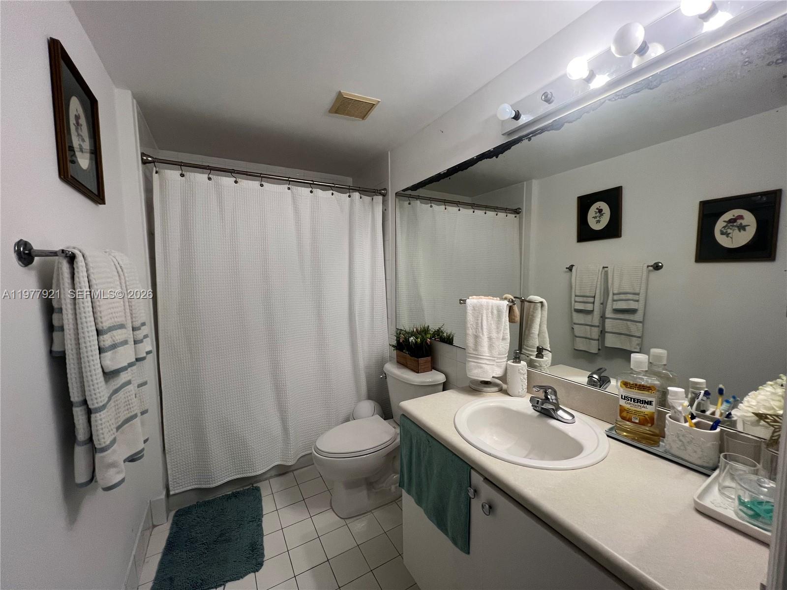 5099 NW 7th St #505, Miami FL 33126