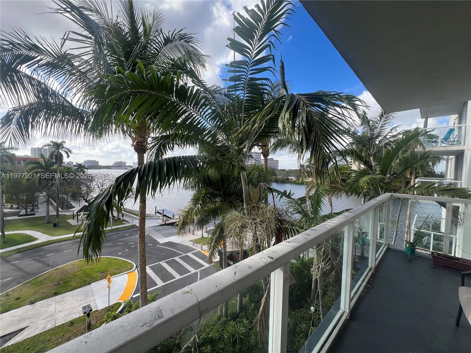 5099 NW 7th St #505, Miami FL 33126
