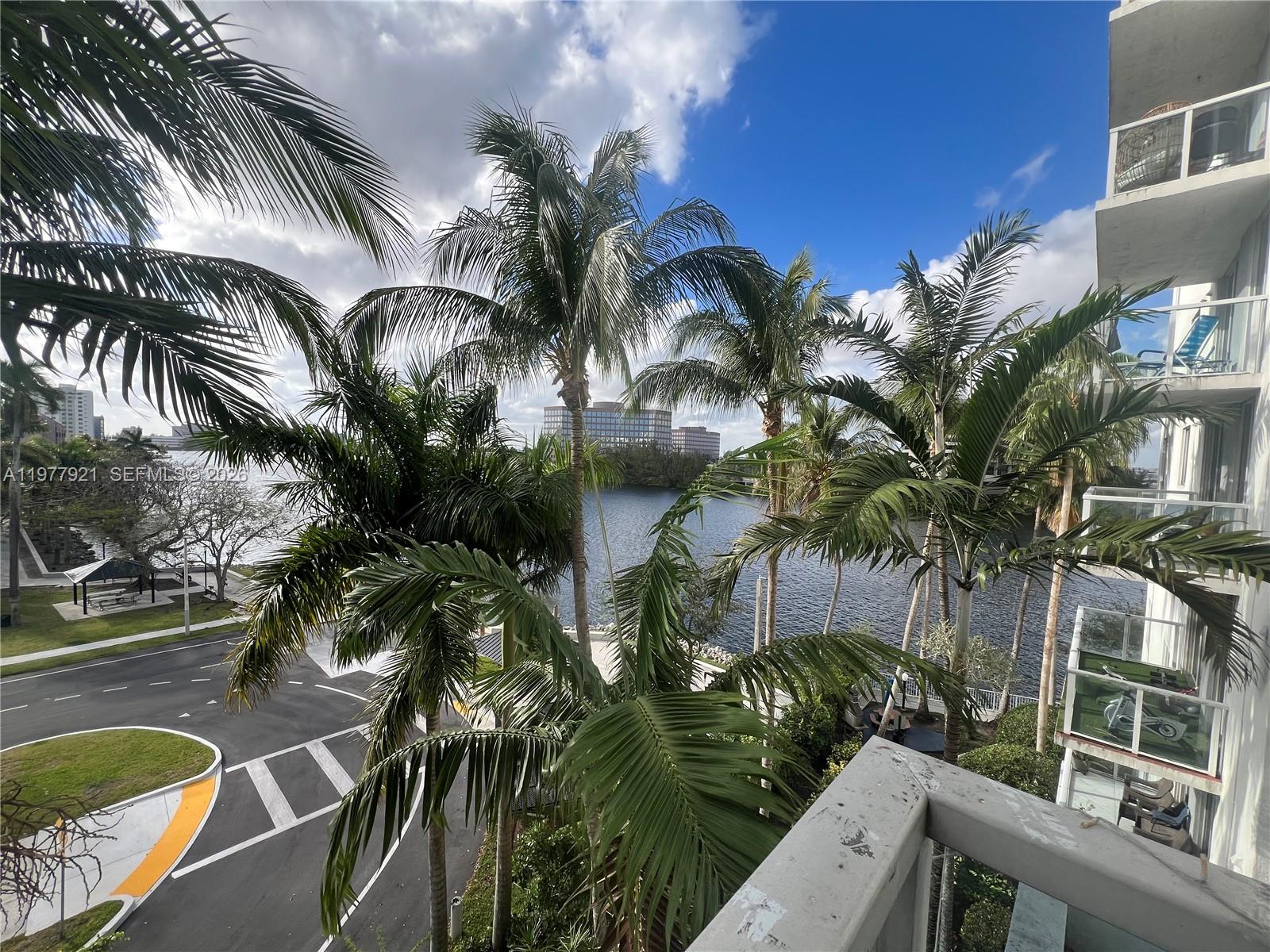 5099 NW 7th St #505, Miami FL 33126